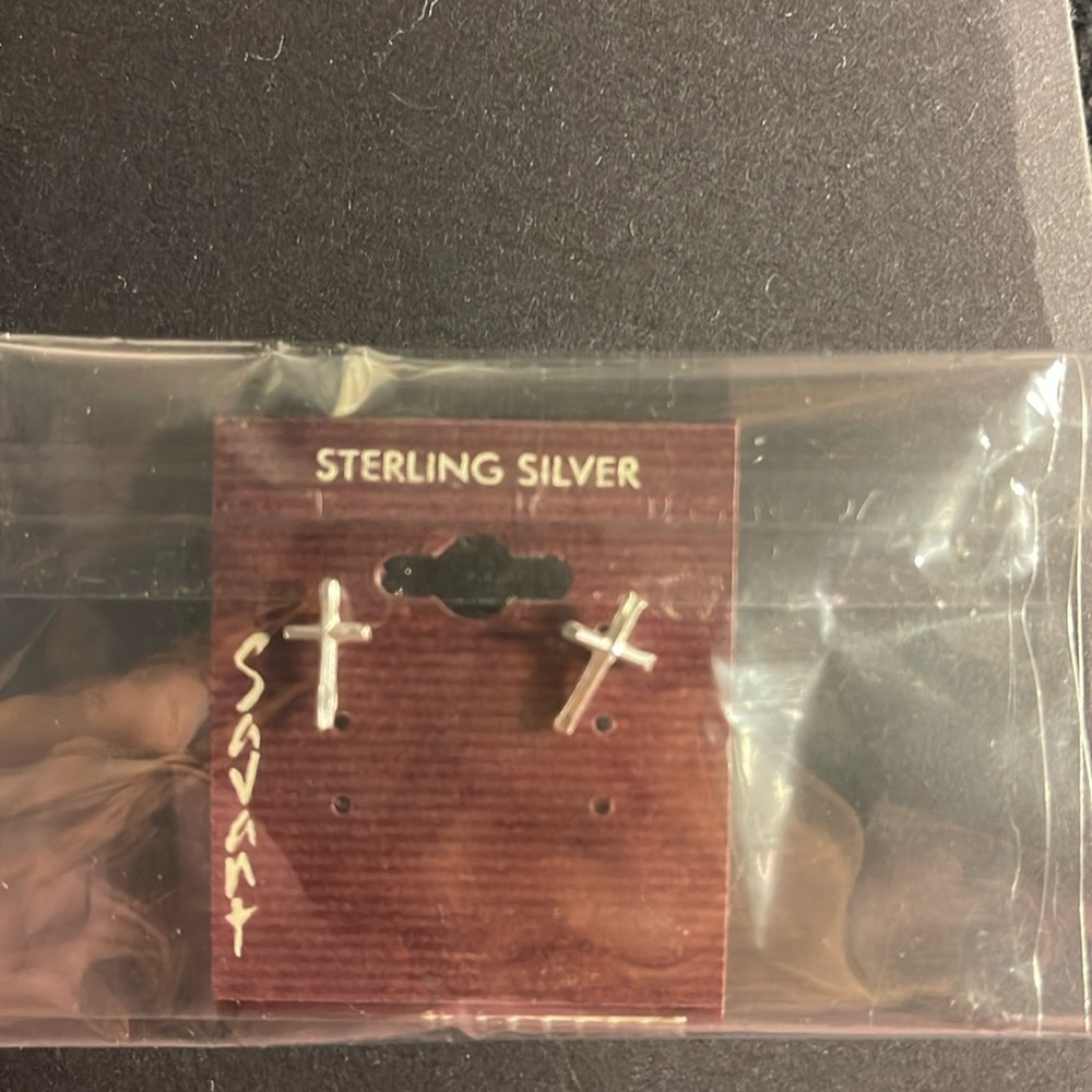 Savant Sterlingg Silver Cross Earrings. Brand New